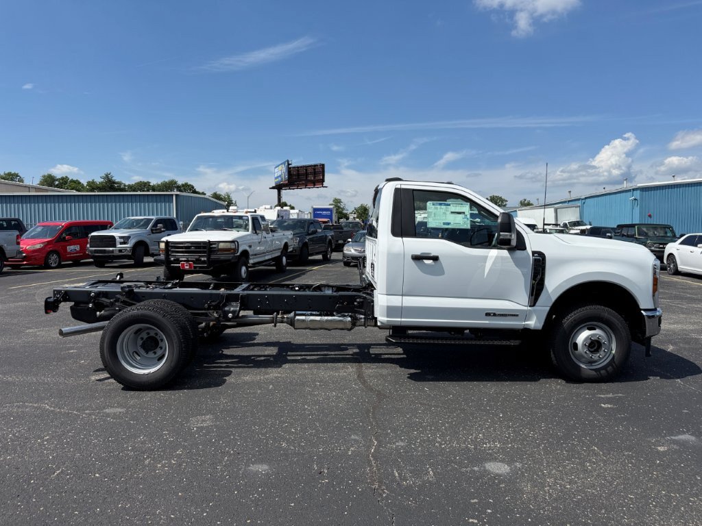 New 2026 Ford F350 XL w/ XL Chrome Package AWD/4WD image 7