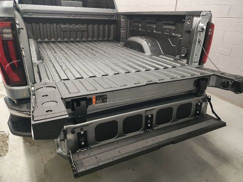 New 2026 GMC Sierra 2500 SLT AWD/4WD image 22