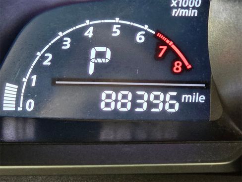 Used 2015 MAZDA MAZDA3 i Sport image 24