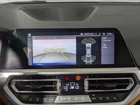 Used 2021 BMW 330i Sedan w/ M Sport Package image 29