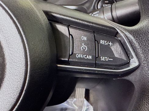 Used 2017 MAZDA MAZDA3 Sport image 15