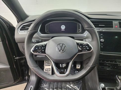 Used 2022 Volkswagen Tiguan SEL R-Line AWD/4WD image 15