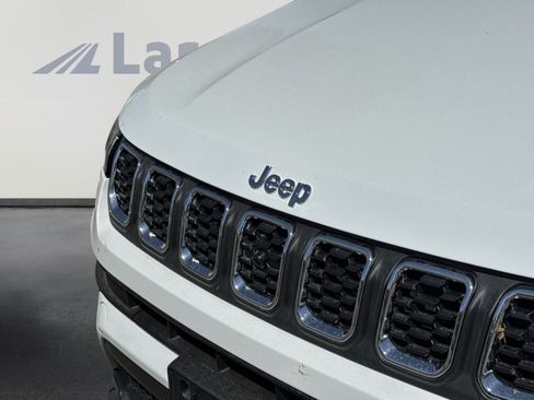 New 2025 Jeep Compass Latitude w/ Convenience Group image 11