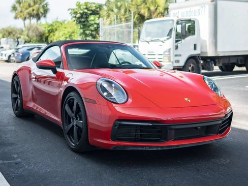 Used 2022 Porsche 911 Carrera w/ Premium Package RWD image 12