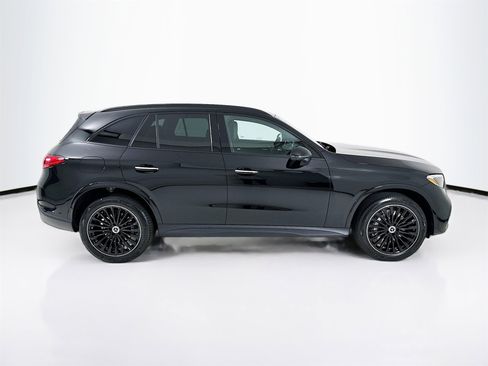 New 2026 Mercedes-Benz GLC 300 image 9