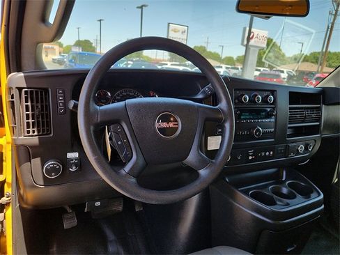 Used 2021 GMC Savana 3500 Extended w/ Power Convenience Package image 9