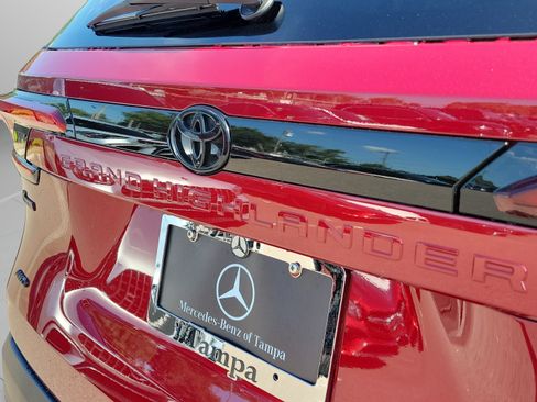 Used 2025 Toyota Grand Highlander AWD image 7