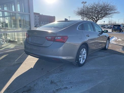 Used 2025 Chevrolet Malibu LT image 5