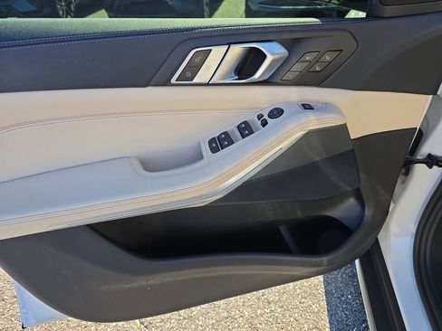 Certified 2022 BMW X5 xDrive40i image 19