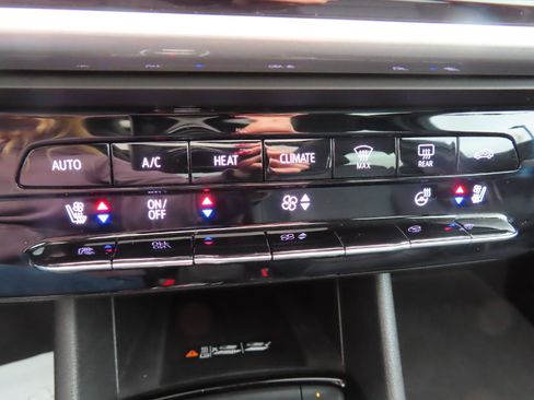 Used 2023 Chevrolet Bolt EUV Premier w/ Sun & Sound Package FWD image 35
