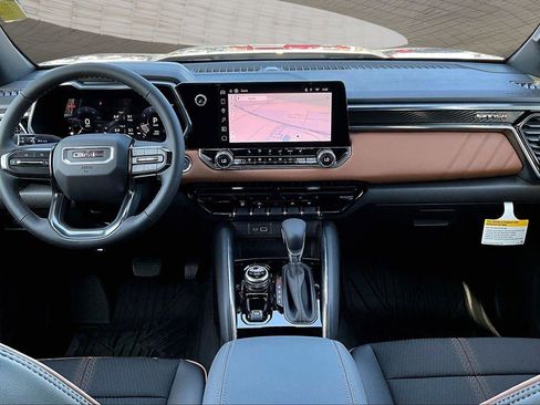 New 2026 GMC Canyon AT4 AWD/4WD image 6