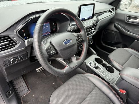 Used 2023 Ford Escape ST-Line image 9