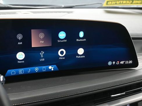 Used 2025 Cadillac XT4 Premium Luxury image 25