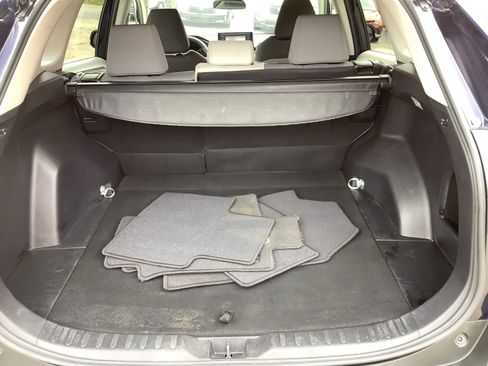 Used 2021 Toyota RAV4 XLE w/ Convenience Package image 8