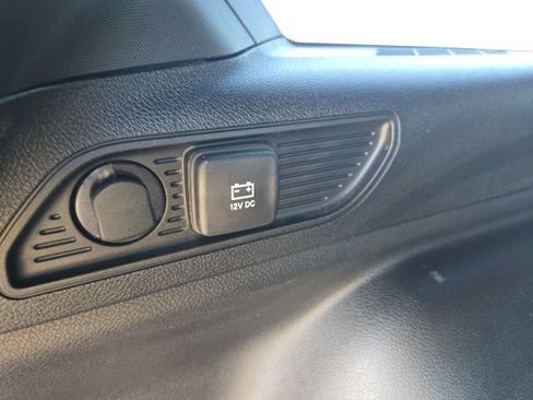 Used 2024 Jeep Grand Cherokee Altitude AWD/4WD image 6