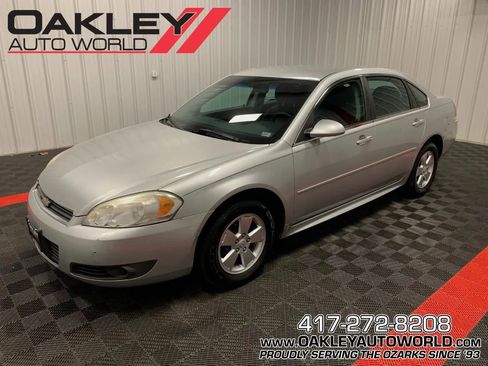 Used 2011 Chevrolet Impala LT image 2