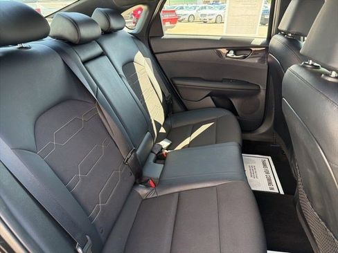 Used 2020 Kia Forte GT-Line w/ GT-Line Premium Package FWD image 17