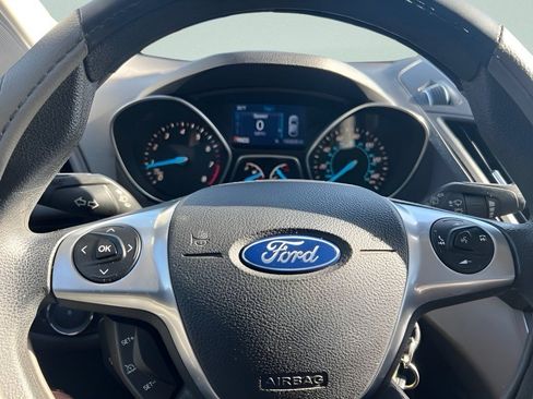 Used 2015 Ford Escape SE FWD image 26