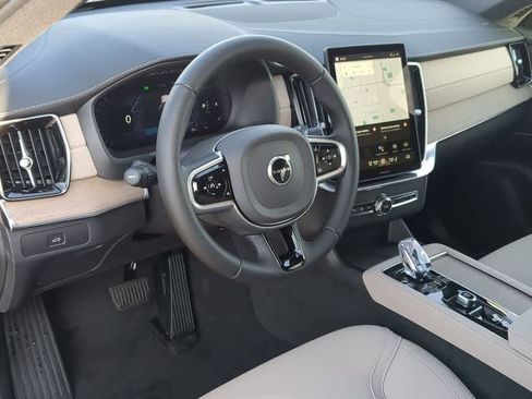 New 2026 Volvo XC90 B5 Core w/ Protection Package Premier image 2