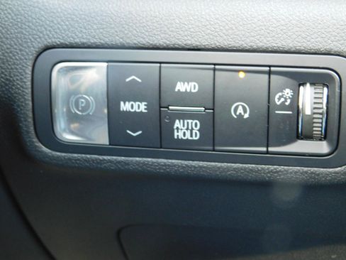 Used 2025 GMC Terrain Elevation image 38