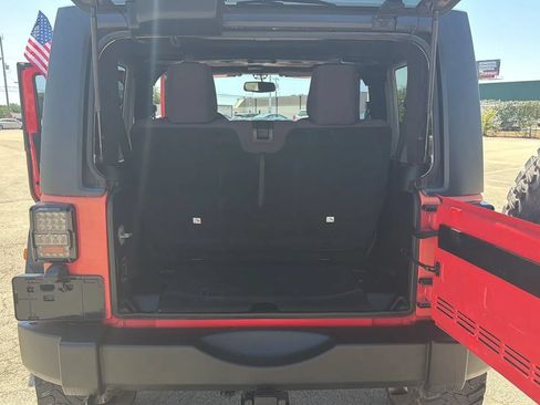 Used 2013 Jeep Wrangler Sport AWD/4WD image 31