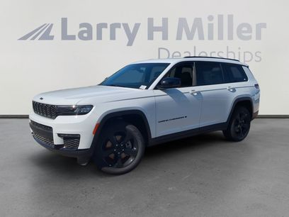 New 2025 Jeep Grand Cherokee L Limited w/ Black Appearance Package