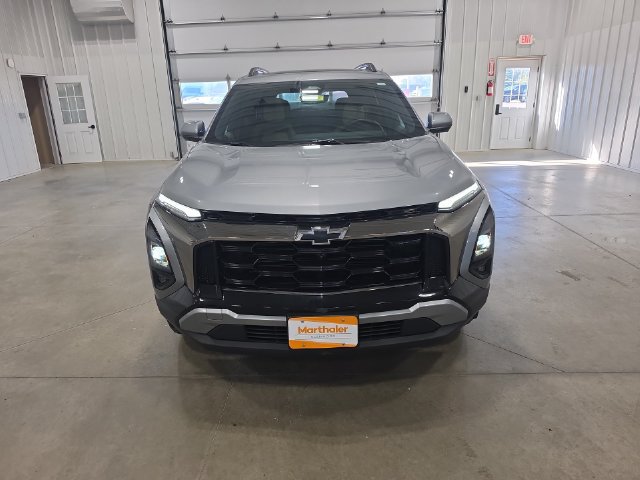 Used 2025 Chevrolet Equinox ACTIV w/ Safety and Technology Package AWD/4WD image 3
