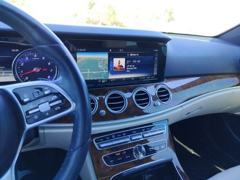 Used 2019 Mercedes-Benz E 450 4MATIC Wagon image 7