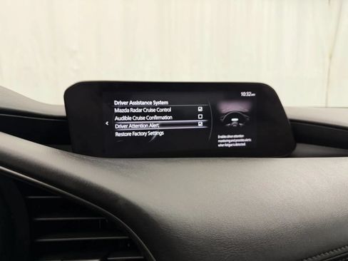Used 2021 MAZDA MAZDA3 s FWD image 23