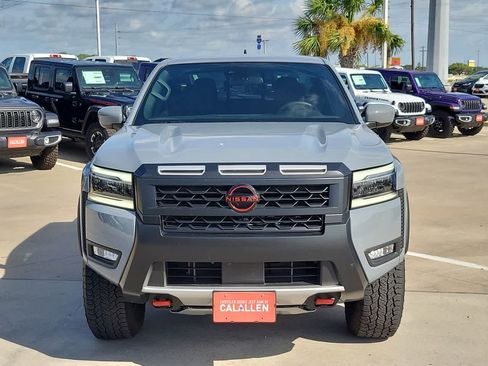 Used 2025 Nissan Frontier PRO-4X AWD/4WD image 14