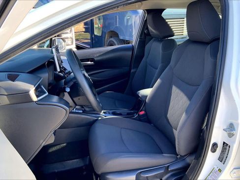 Used 2020 Toyota Corolla LE image 7