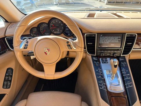 Used 2011 Porsche Panamera 4 image 15