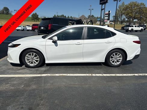 Used 2025 Toyota Camry LE FWD image 2