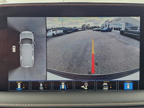 Used 2021 GMC Yukon SLT w/ SLT Luxury Plus Package image 32