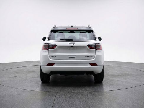 Used 2025 Jeep Compass Limited AWD/4WD image 7