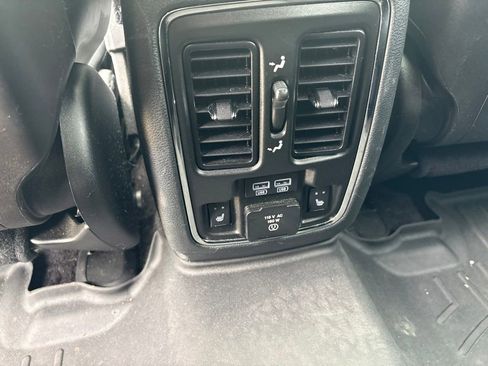 Used 2015 Jeep Grand Cherokee Limited AWD/4WD image 22