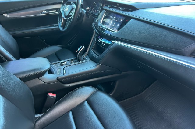 Used 2023 Cadillac XT5 Luxury FWD image 18