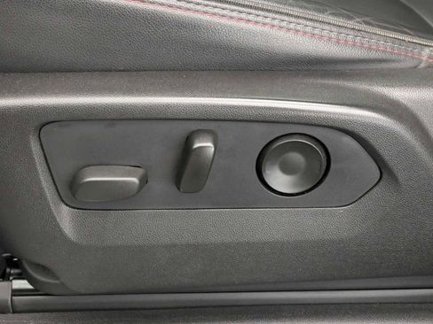 Used 2021 Chevrolet Suburban RST image 18