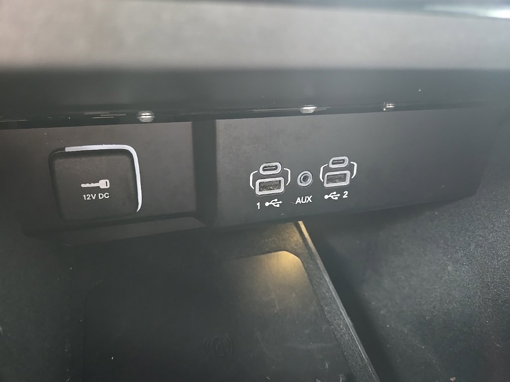 Used 2024 Jeep Wagoneer Series III AWD/4WD image 19