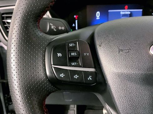 Used 2024 Ford Escape ST-Line image 18