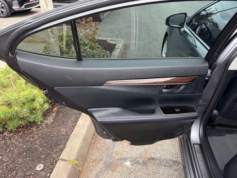 Used 2017 Lexus ES 350 w/ Luxury Package FWD image 16