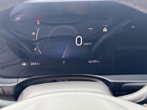 Used 2025 Buick Envista Sport Touring w/ Convenience I Package image 21