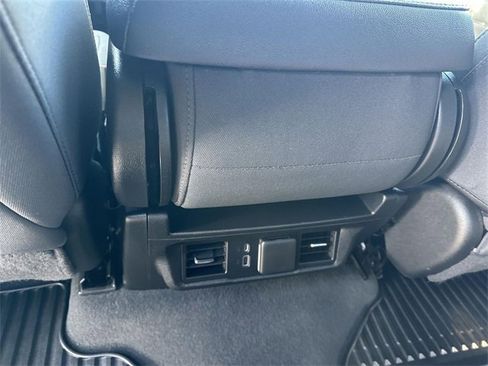 Used 2022 Chevrolet Silverado 1500 LT image 20