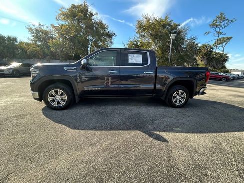 Used 2025 GMC Sierra 1500 SLT image 4