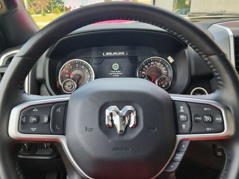 Used 2024 RAM 2500 Big Horn w/ Safety Group AWD/4WD image 21