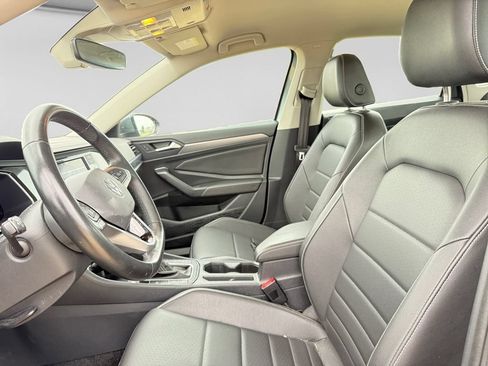 Used 2024 Volkswagen Jetta SE FWD image 20