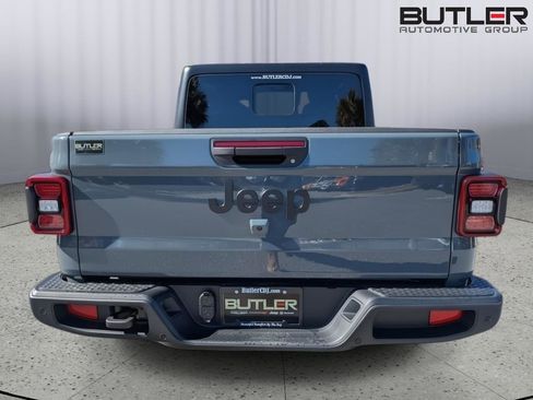 New 2026 Jeep Gladiator Sport AWD/4WD image 6