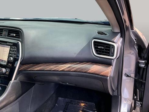 Used 2018 Nissan Maxima Platinum FWD image 19