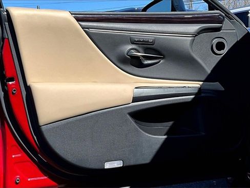 Used 2020 Lexus ES 350 w/ Premium Package image 20