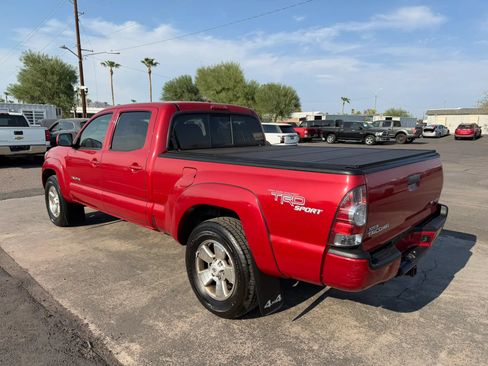 Used 2010 Toyota Tacoma 4x4 Double Cab w/ TRD Sport Pkg w/JBL Audio image 5